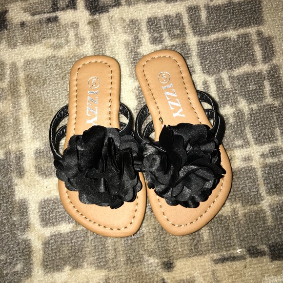 Black Izzy Flip Flops - Picture 1 of 3